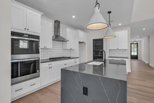 2552 Butlers Green Circle 5, Chattanooga, TN 37421