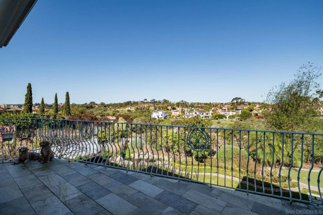 5848 Meadows Del Mar, San Diego, CA 92130