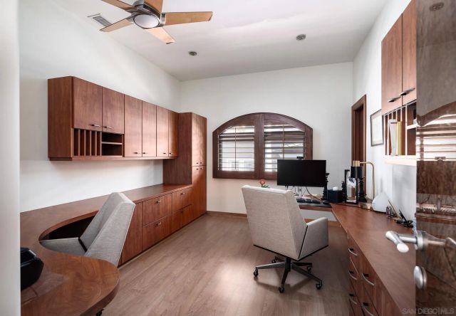 5848 Meadows Del Mar, San Diego, CA 92130