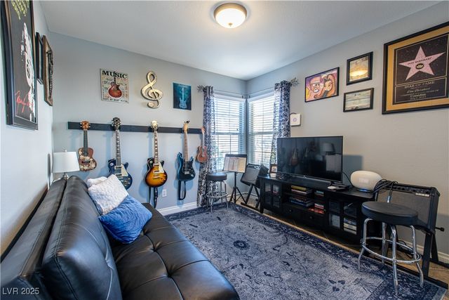 8573 Coyote Peak Circle, Las Vegas, NV 89147