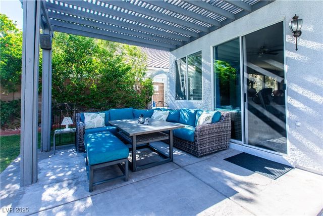 8573 Coyote Peak Circle, Las Vegas, NV 89147