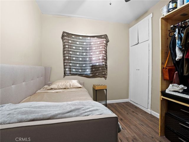 2404 Roxbury Dr, San Bernardino, CA 92404