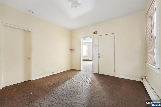81 George Street, Paterson, NJ 07503