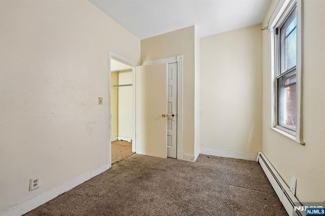 81 George Street, Paterson, NJ 07503