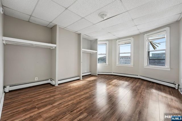 81 George Street, Paterson, NJ 07503