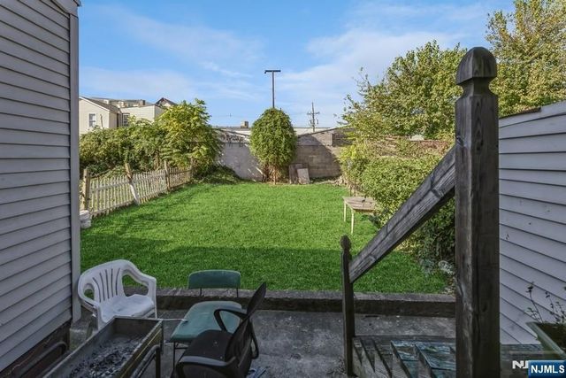 81 George Street, Paterson, NJ 07503