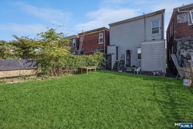 81 George Street, Paterson, NJ 07503