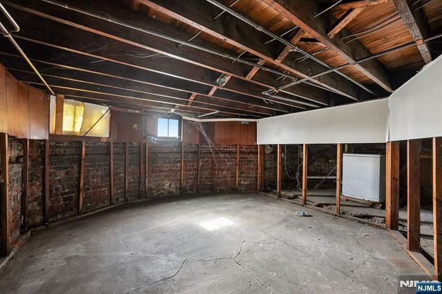 81 George Street, Paterson, NJ 07503