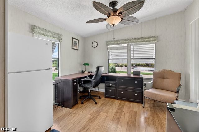 14527 Paul Revere LOOP, North Fort Myers, FL 33917