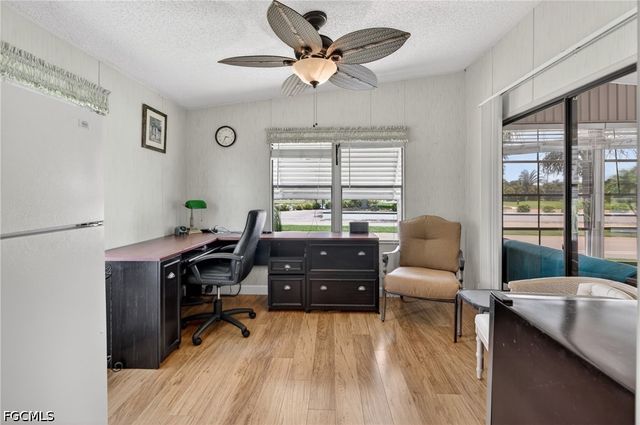 14527 Paul Revere LOOP, North Fort Myers, FL 33917