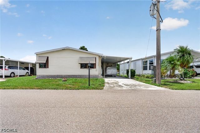 14527 Paul Revere LOOP, North Fort Myers, FL 33917