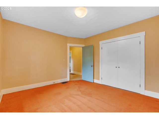 14209 Se OATFIELD Rd, Milwaukie, OR 97267