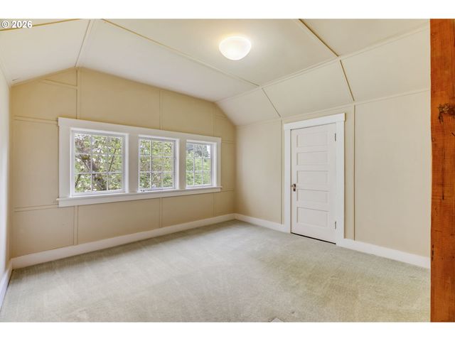 14209 Se OATFIELD Rd, Milwaukie, OR 97267