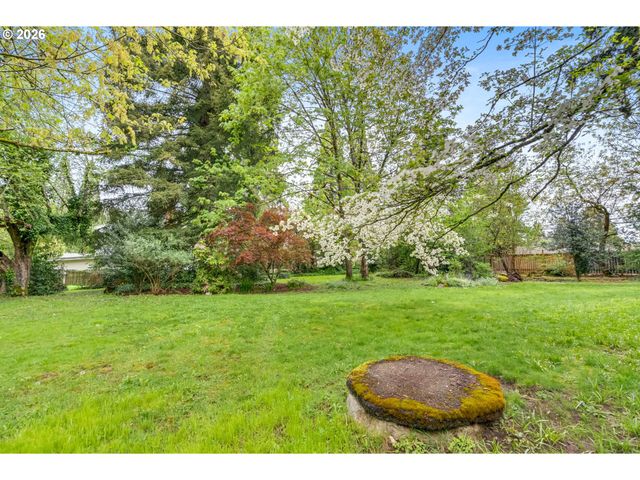 14209 Se OATFIELD Rd, Milwaukie, OR 97267