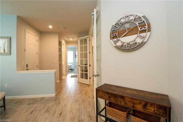 4692 Arboretum CIR 102, Naples, FL 34112