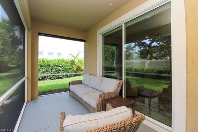 4692 Arboretum CIR 102, Naples, FL 34112