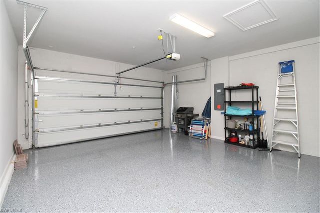 4692 Arboretum CIR 102, Naples, FL 34112