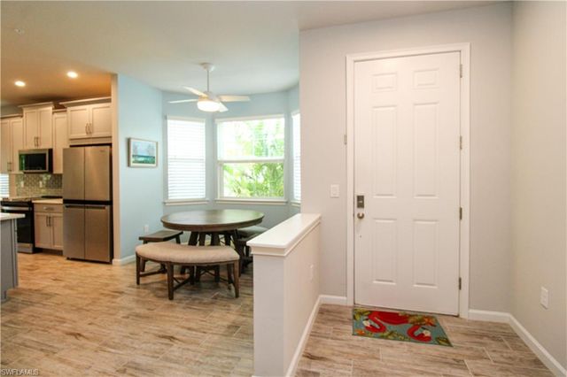 4692 Arboretum CIR 102, Naples, FL 34112