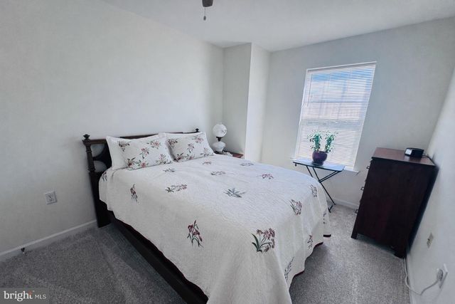 576 THUMPER DR, Ranson, WV 25438