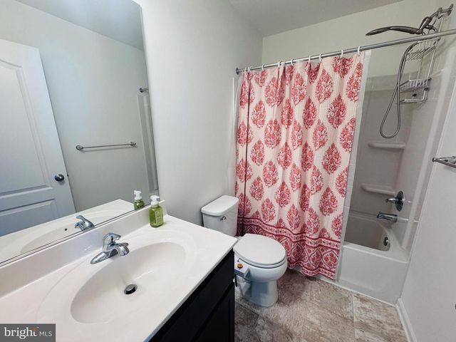 576 THUMPER DR, Ranson, WV 25438