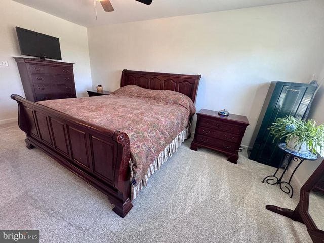 576 THUMPER DR, Ranson, WV 25438