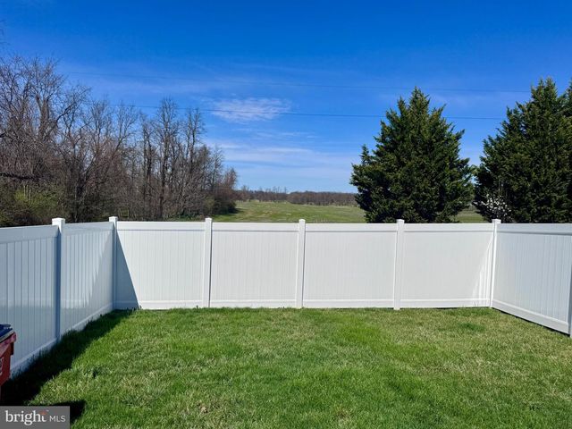 576 THUMPER DR, Ranson, WV 25438
