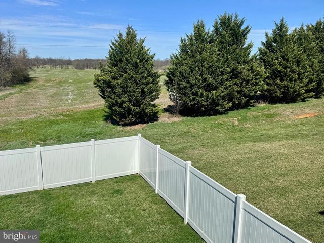 576 THUMPER DR, Ranson, WV 25438