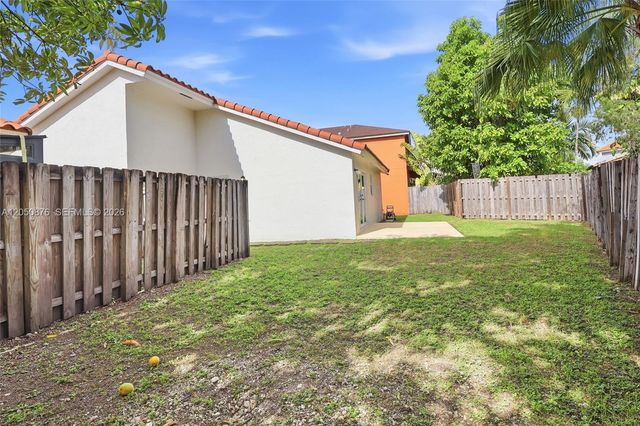 15633 SW 61st Ter, Miami, FL 33193