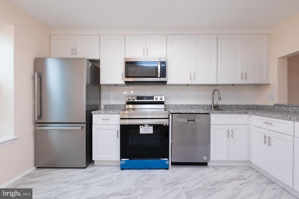 9752 EARLY SPRING WAY, Columbia, MD 21046