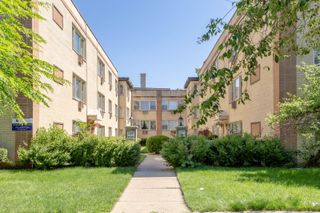 2007 W Touhy Avenue 207, Chicago, IL 60645