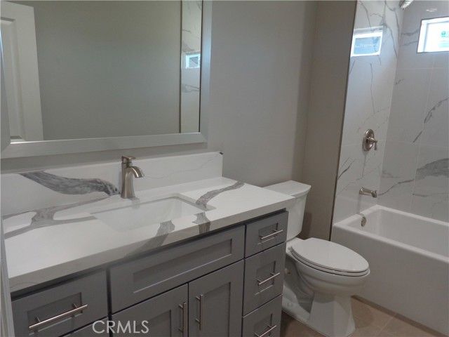 18255 Winnetka, Apple Valley, CA 92307