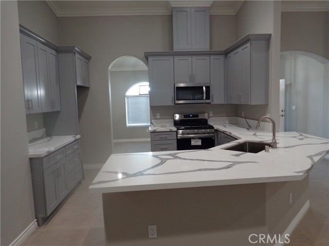 18255 Winnetka, Apple Valley, CA 92307