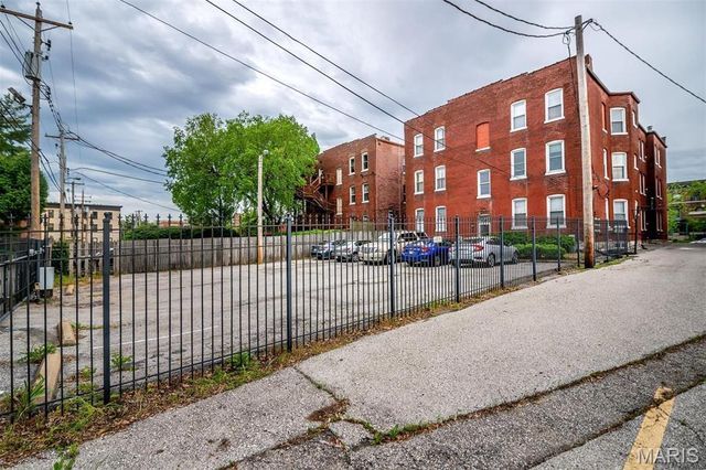 4319 Lindell Boulevard D, St Louis, MO 63108