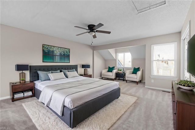 1619 Slidell LN, Virginia Beach, VA 23454