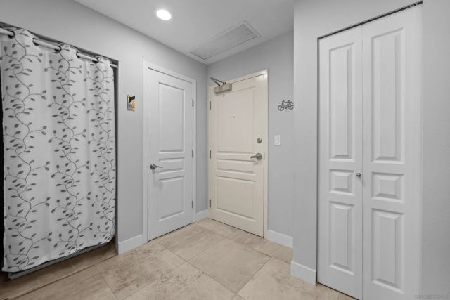 300 W Beech 204, San Diego, CA 92101