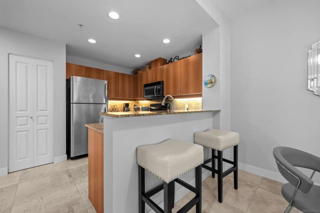 300 W Beech 204, San Diego, CA 92101