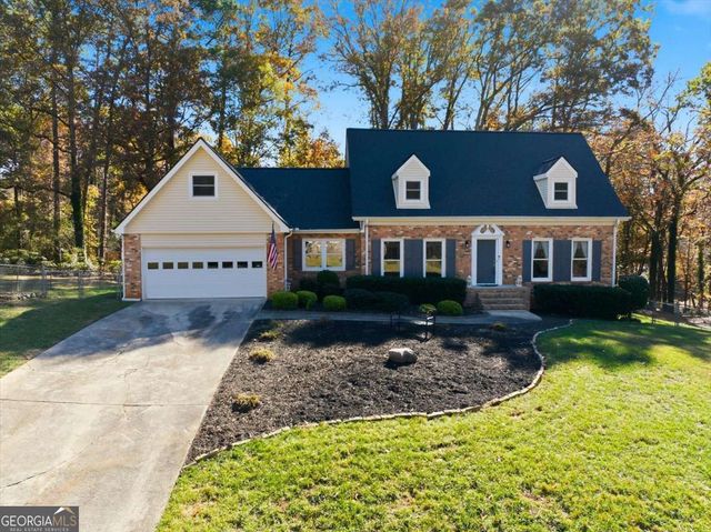 2334 Pine Point Drive, Lawrenceville, GA 30043