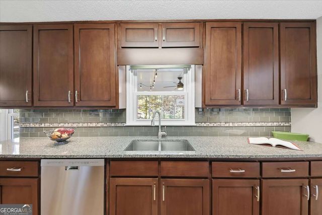 2334 Pine Point Drive, Lawrenceville, GA 30043