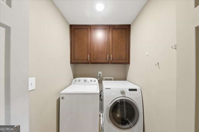 2334 Pine Point Drive, Lawrenceville, GA 30043