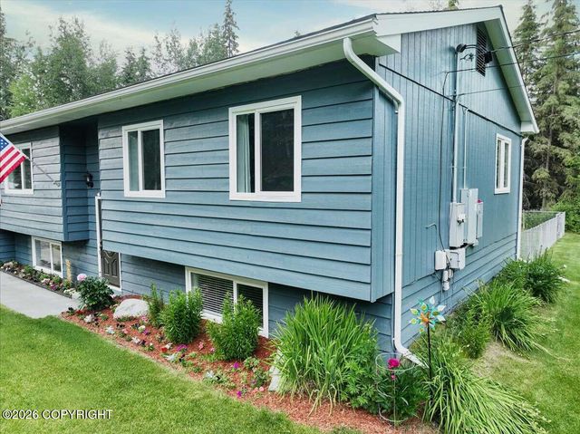 3052 Springs Boulevard, North Pole, AK 99705