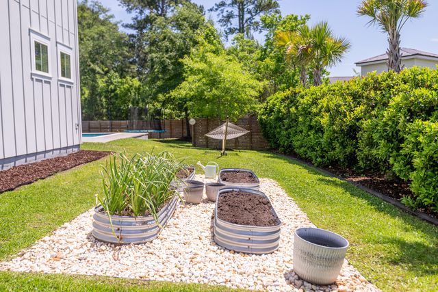 1055 Harriman Lane, Charleston, SC 29492
