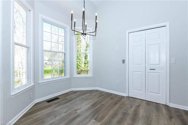 5 Archer Glen Court, Greensboro, NC 27407