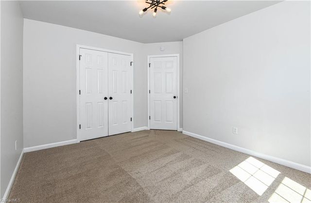 5 Archer Glen Court, Greensboro, NC 27407