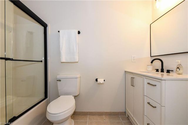 5 Archer Glen Court, Greensboro, NC 27407