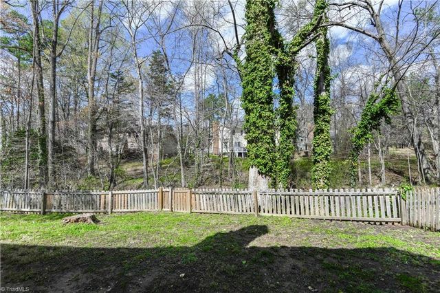 5 Archer Glen Court, Greensboro, NC 27407