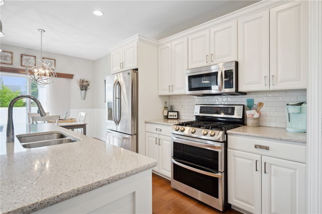 800 Bowhunter, Marion, IA 52302