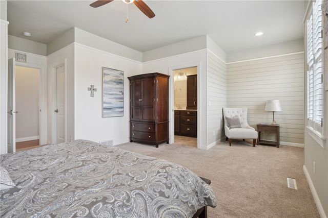 800 Bowhunter, Marion, IA 52302