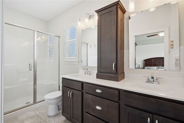 800 Bowhunter, Marion, IA 52302