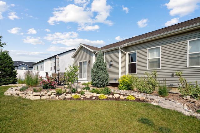 800 Bowhunter, Marion, IA 52302