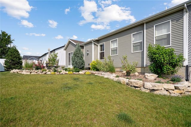 800 Bowhunter, Marion, IA 52302